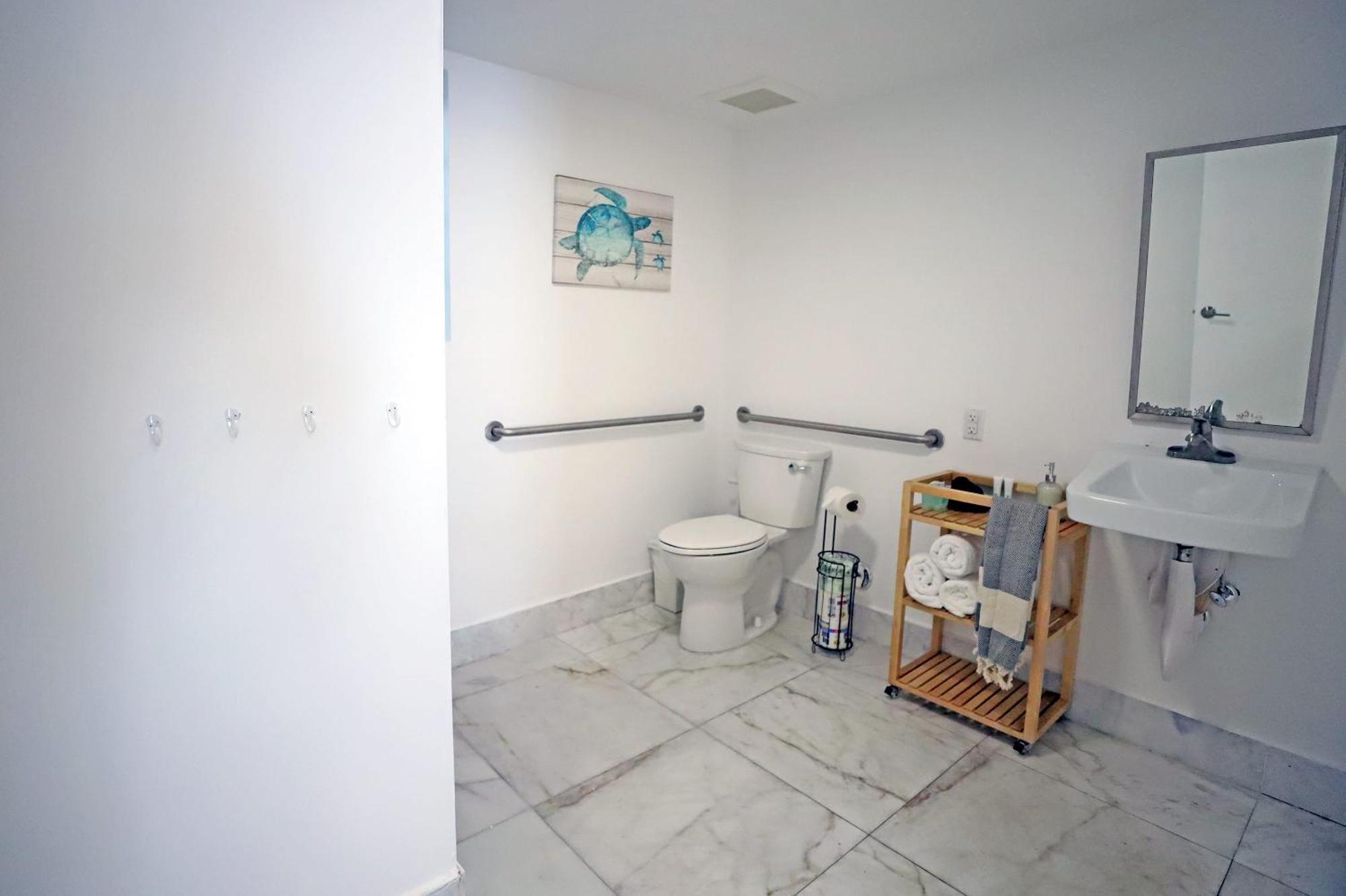 South Beach 2 Bedroom Family Pet Friendly Apartment With Free Parking On Premise ميامي بيتش المظهر الخارجي الصورة