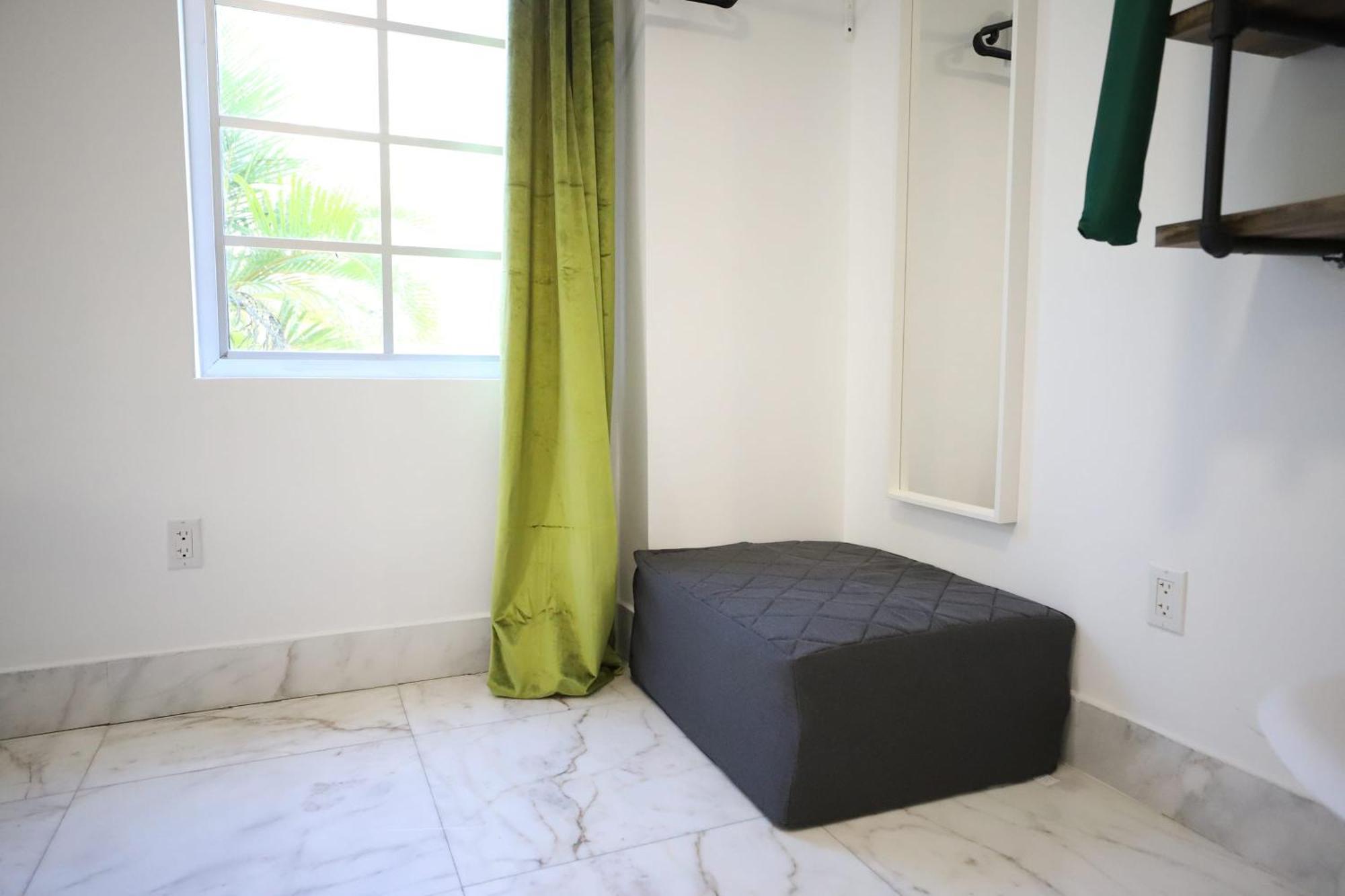 South Beach 2 Bedroom Family Pet Friendly Apartment With Free Parking On Premise ميامي بيتش المظهر الخارجي الصورة